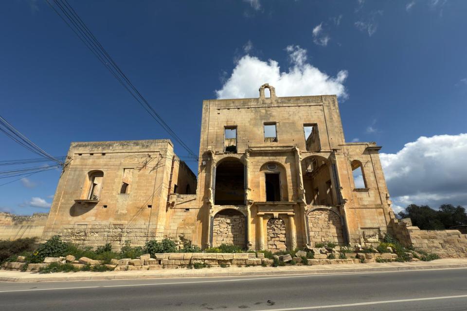 PA application to turn Villa Sans Soucis into elderly home suspended as amended plans requested PA application to turn Villa Sans Soucis into elderly home suspended as amended plans requested